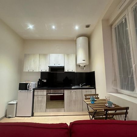 Appartamento Christelle Romilly-sur-Seine Esterno foto
